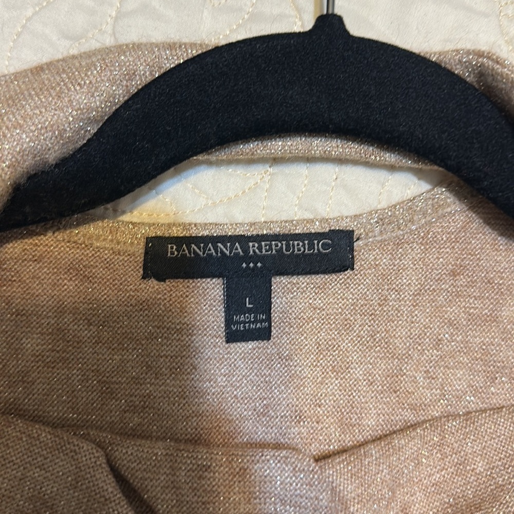 Banana Republic gold shimmer top - Picture 4 of 4